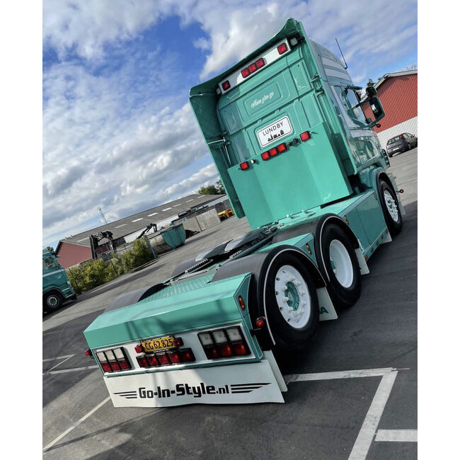 Go-in-style.nl mudflap white 250x33cm