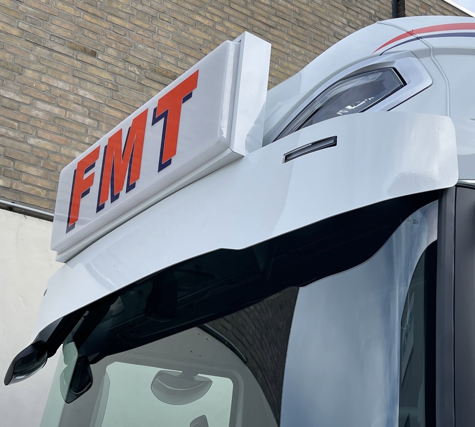 Fox Parts Sunvisor DAF XG+ 30cm