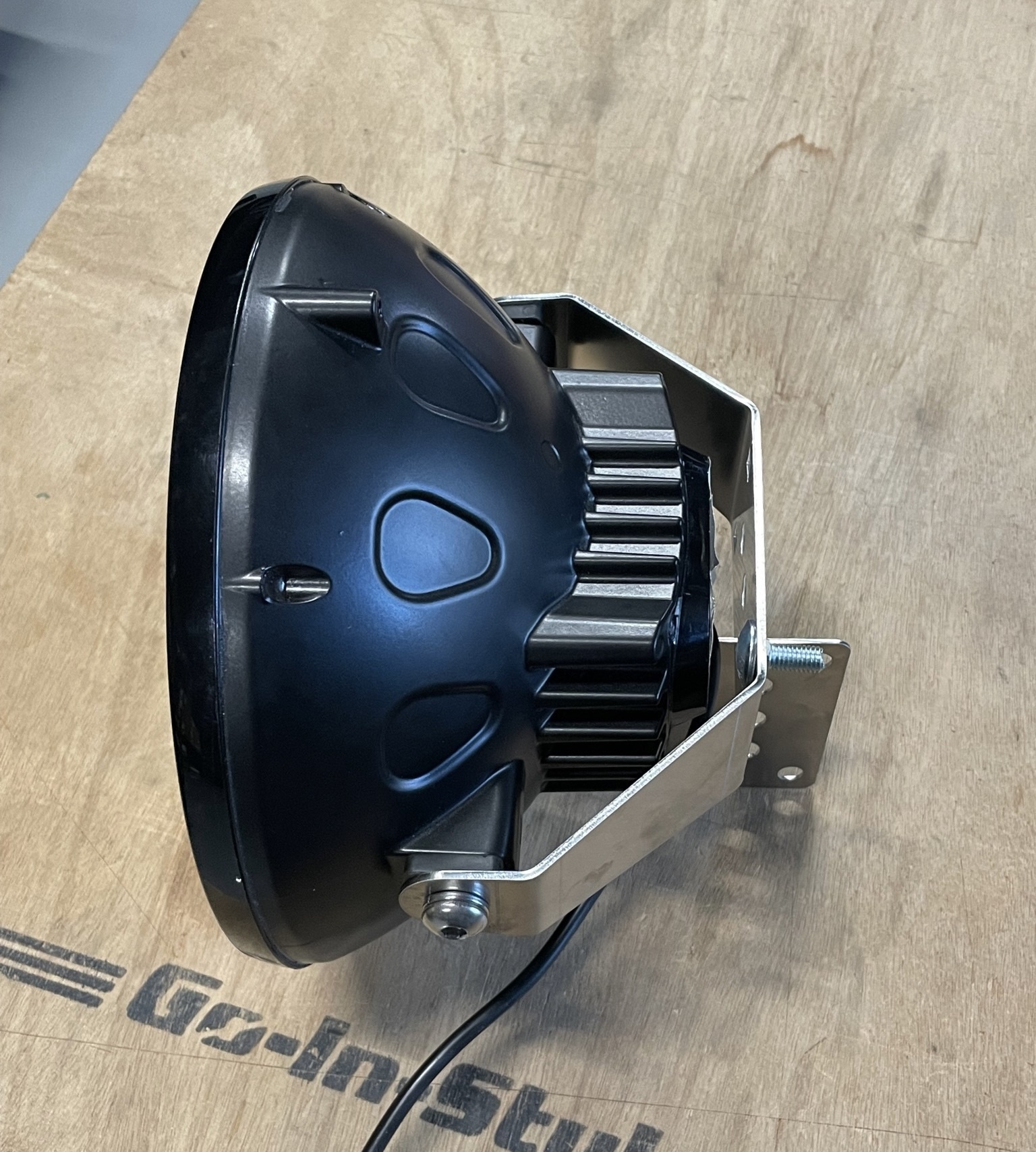 Verstralersteun voor grill- of dak montage