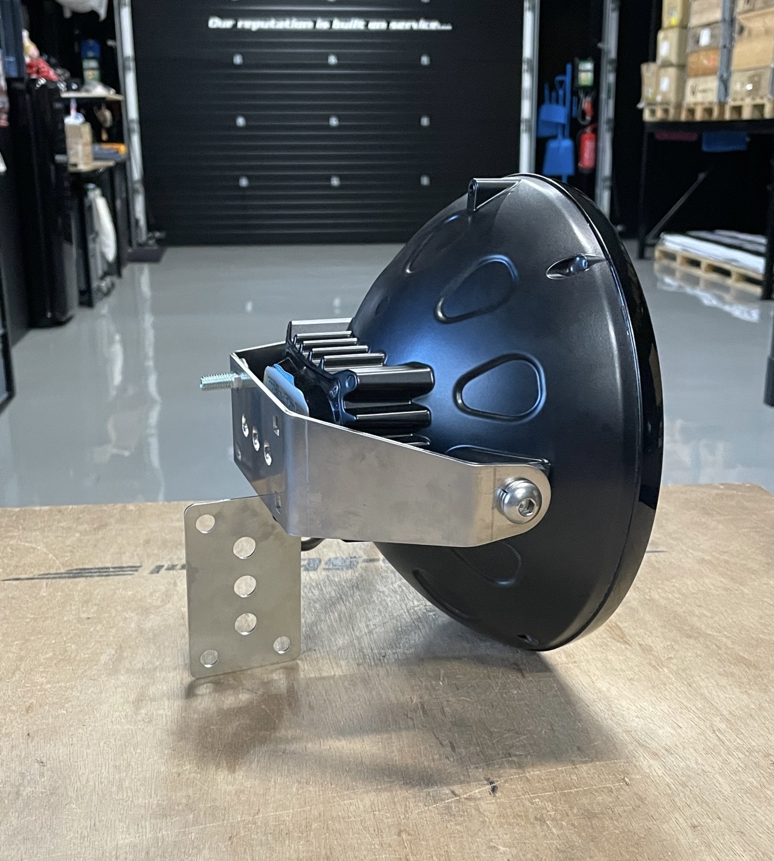 Verstralersteun voor grill- of dak montage