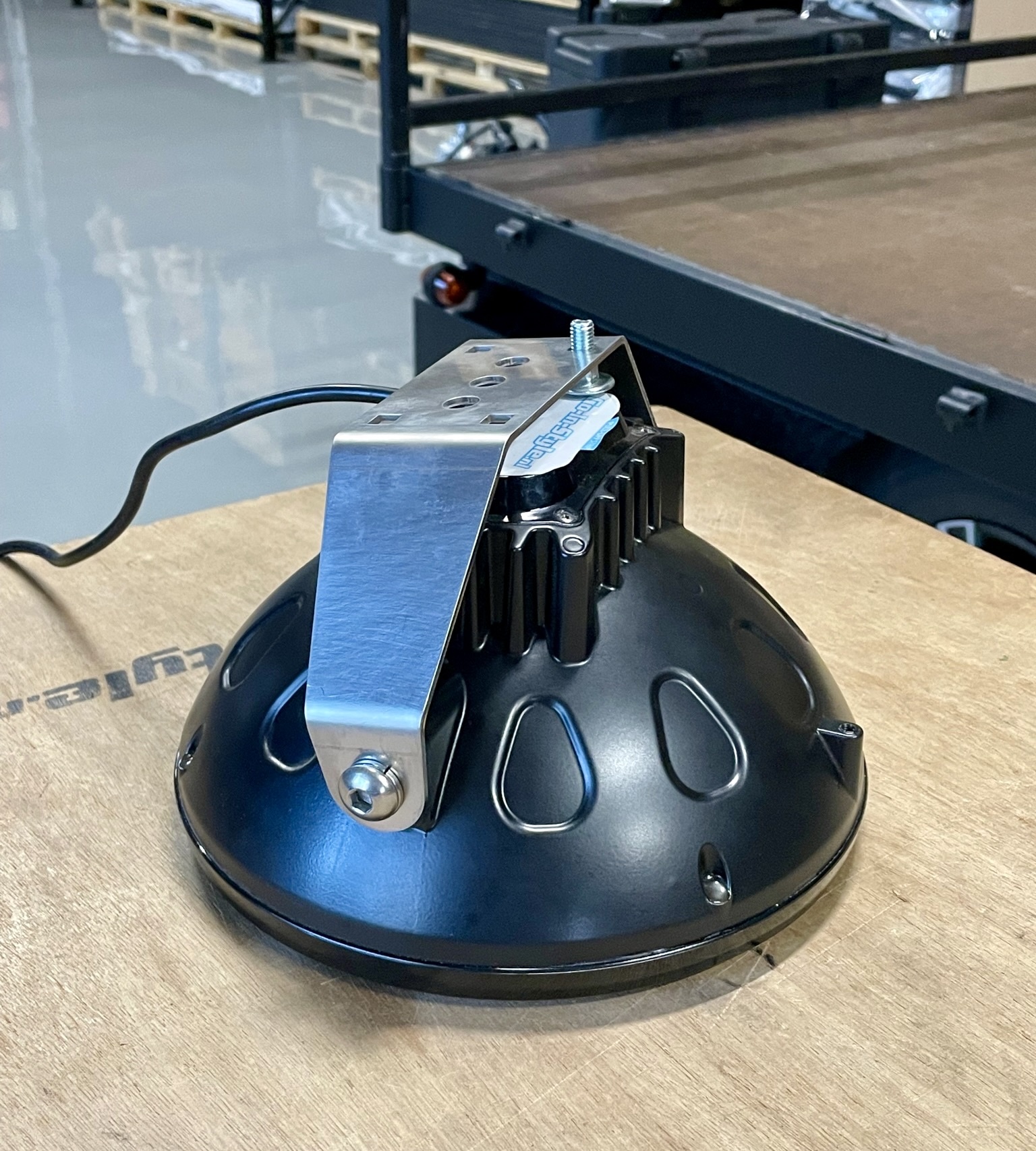 Verstralersteun voor grill- of dak montage