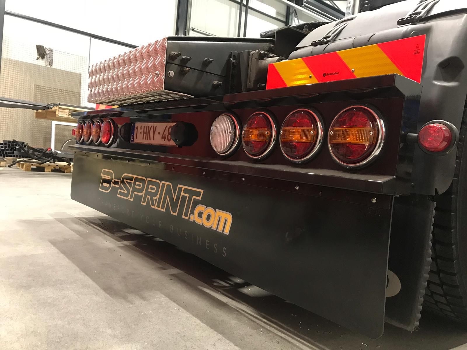 Achterbumper staal met 8 ronde lampgaten