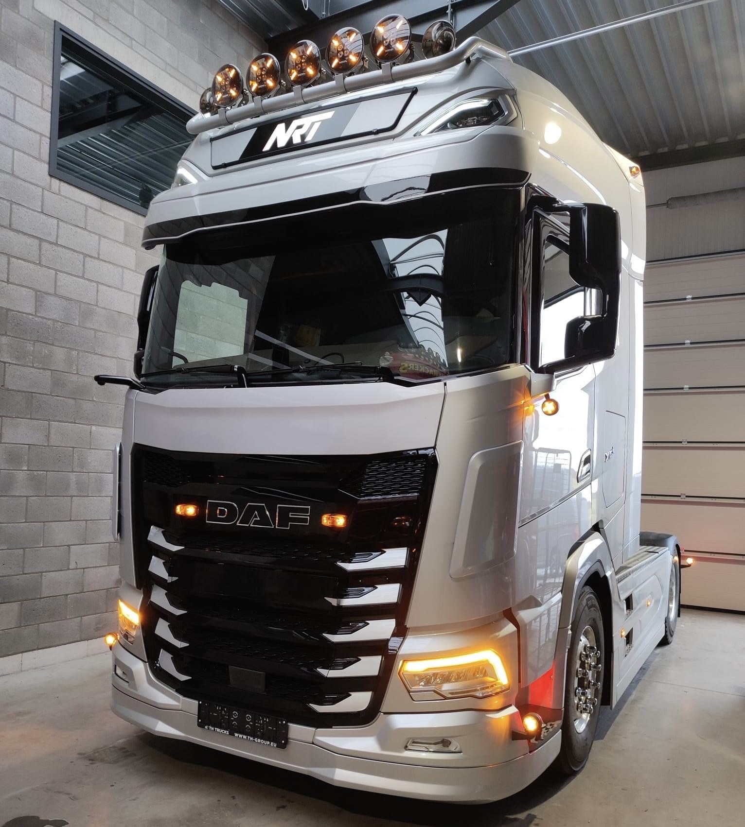 Ledson Sarox 9+ verstraler met oranje en wit stadslicht!