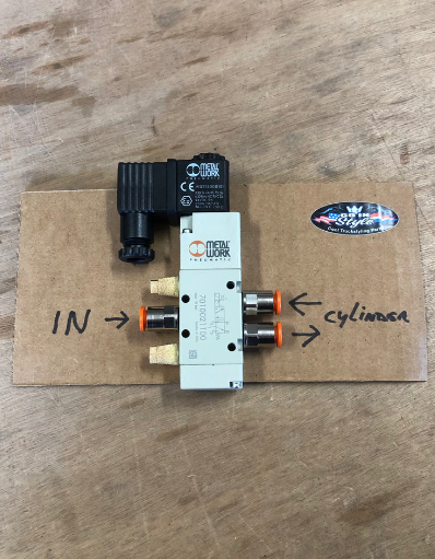 Solenoid valve for exhaust valve