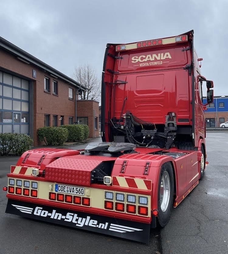 Turbo Truckparts Turbo Truckparts Scania NG Roof Spoiler Lightbar