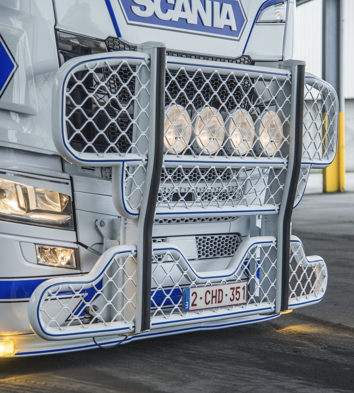 Omnius Retroline B225 verstraler met stadslicht