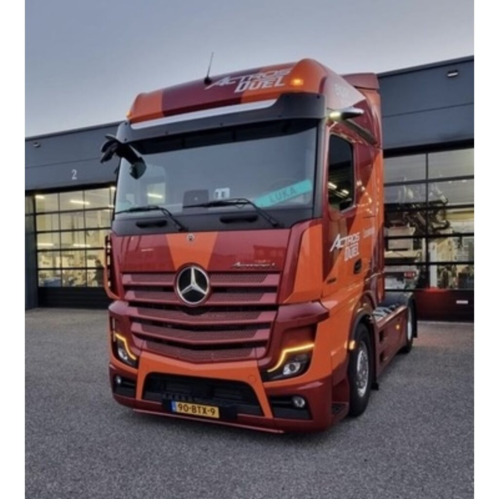 Mercedes Oranje dagrijverlichting Mercedes Actros