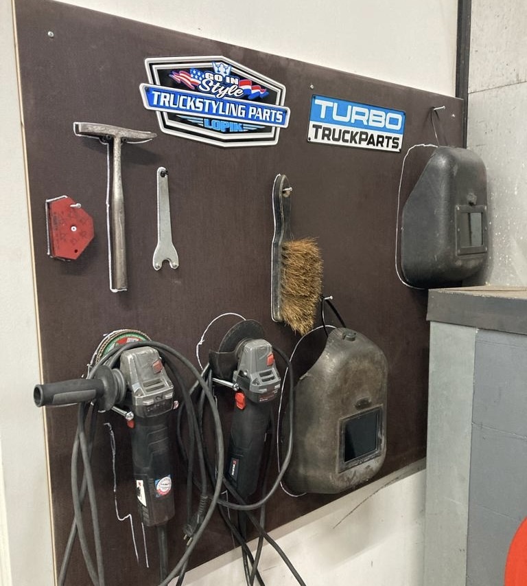 Turbo Truckparts bordje