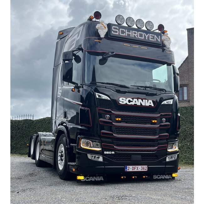 Solarguard Zonneklep Scania NG met lijn