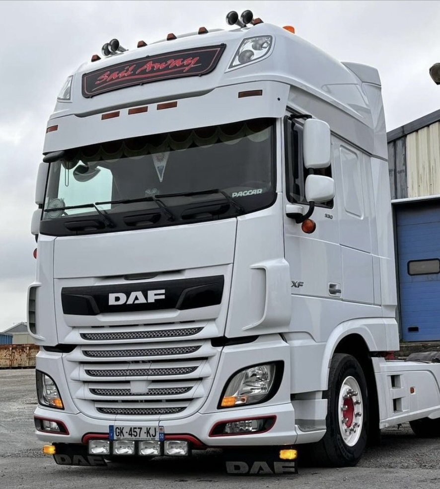 Fox Parts Sunvisor 27,5cm  DAF XF Super Space Cab