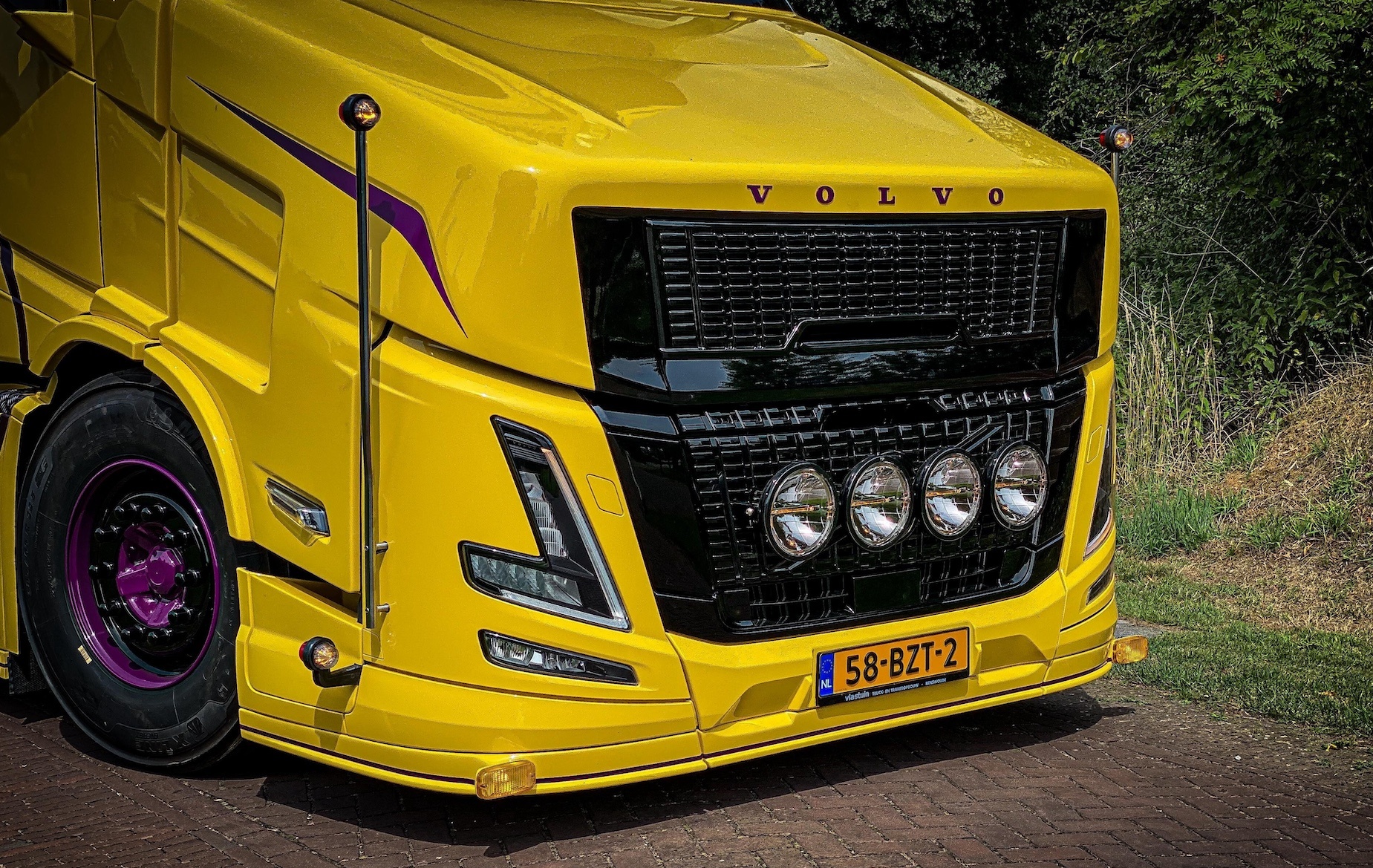 Turbo Truckparts onderspoiler Volvo Aero