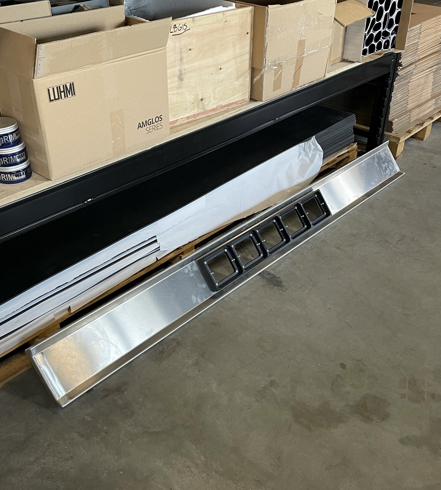 Scania 4/R-serie Roof Spoiler Lightbar