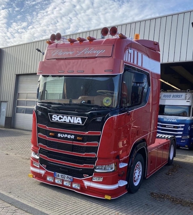 Fox Parts Zonneklep Scania NG Recht 39 cm