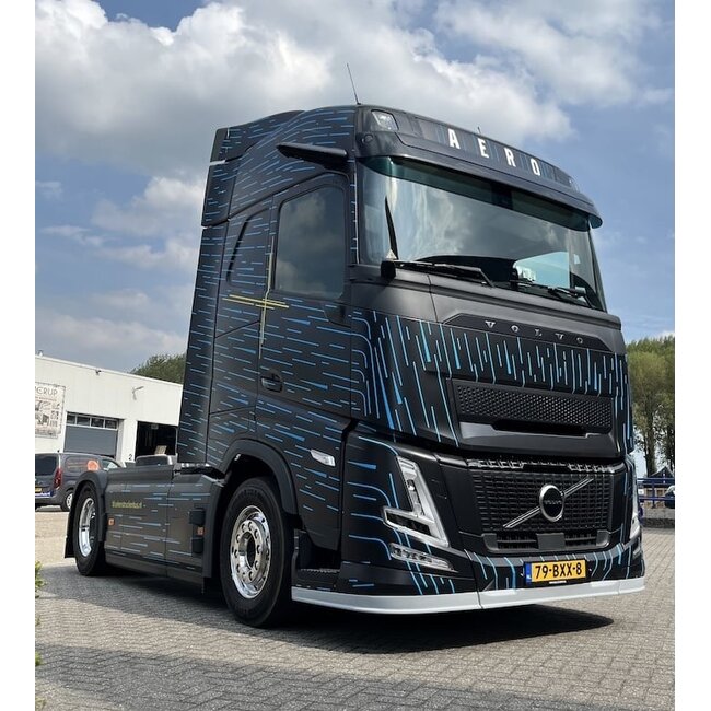 Turbo Truckparts onderspoiler Volvo AERO + Talmu - Links