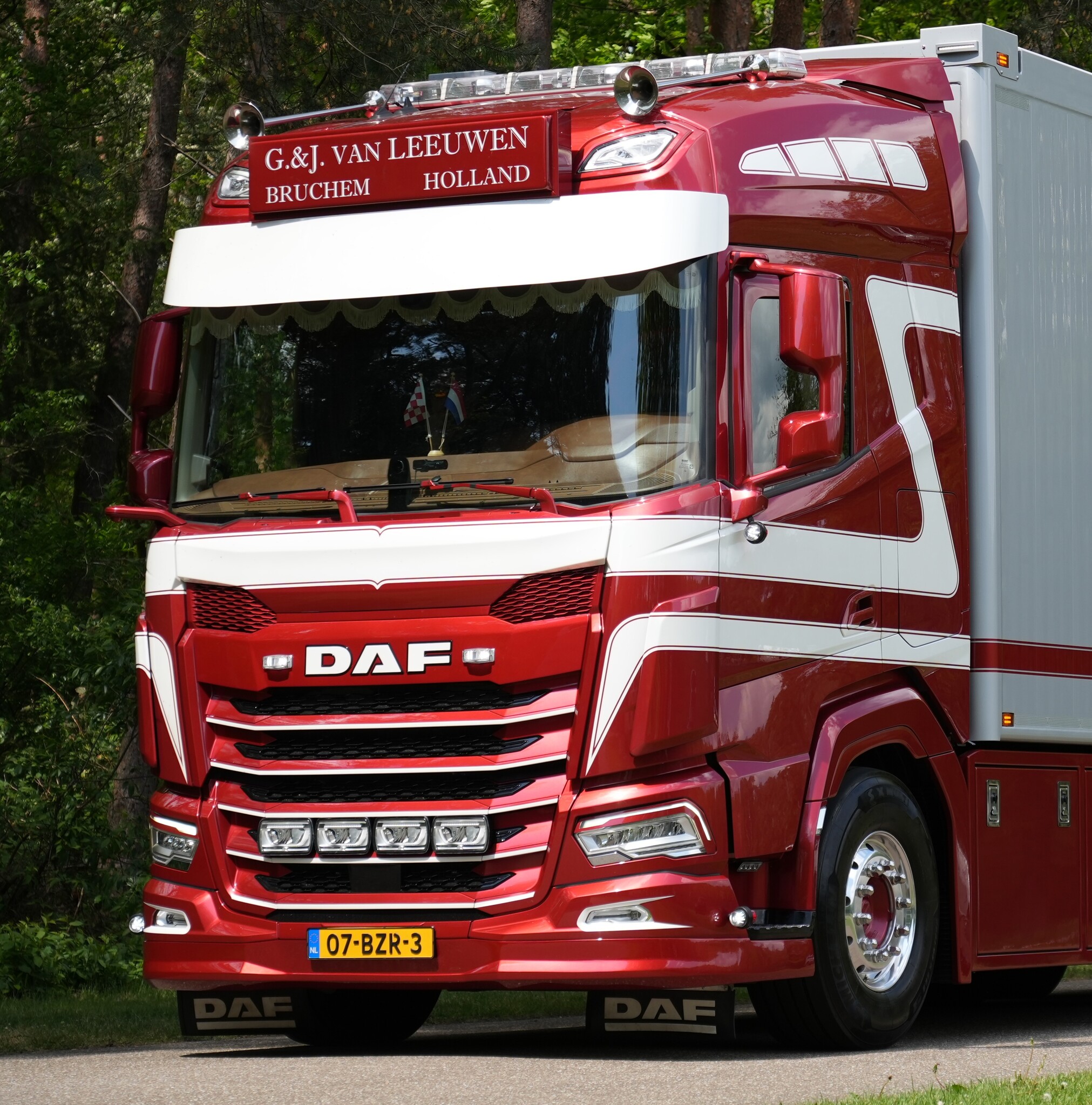 Fox Parts Fox Parts Zonneklep DAF XF / XG 30cm - Recht