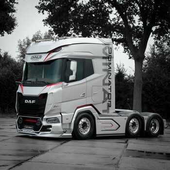 Omnius DAF Dominator