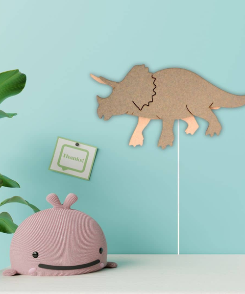 Van Tjalle en Jasper Dino wandlamp Triceratops