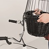 Trixie Trixie wilgen fietsmand voorop zwart met kussen en kap Trixie Trixie wilgen fietsmand voorop zwart met kussen en kap