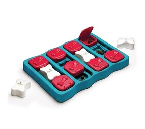 Nina ottosson Nina ottosson dog brick turquoise / rood Nina ottosson Nina ottosson dog brick turquoise / rood