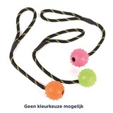 Happy pet Happy pet tough toys bal studded aan touw rubber Happy pet Happy pet tough toys bal studded aan touw rubber
