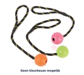Happy pet Happy pet tough toys bal studded aan touw rubber Happy pet Happy pet tough toys bal studded aan touw rubber