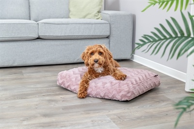 Trixie Trixie hondenkussen loki gerecycled hoekig roze Trixie Trixie hondenkussen loki gerecycled hoekig roze