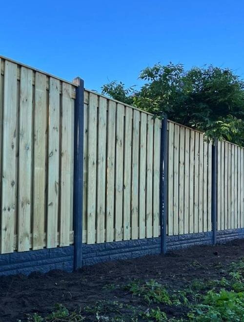 Hout Beton Schutting - Enkele betonplaat motief