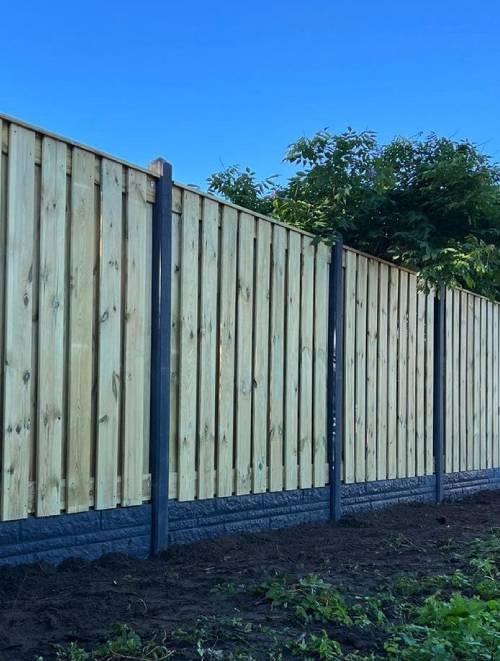 Hout Beton Schutting - Enkele betonplaat motief