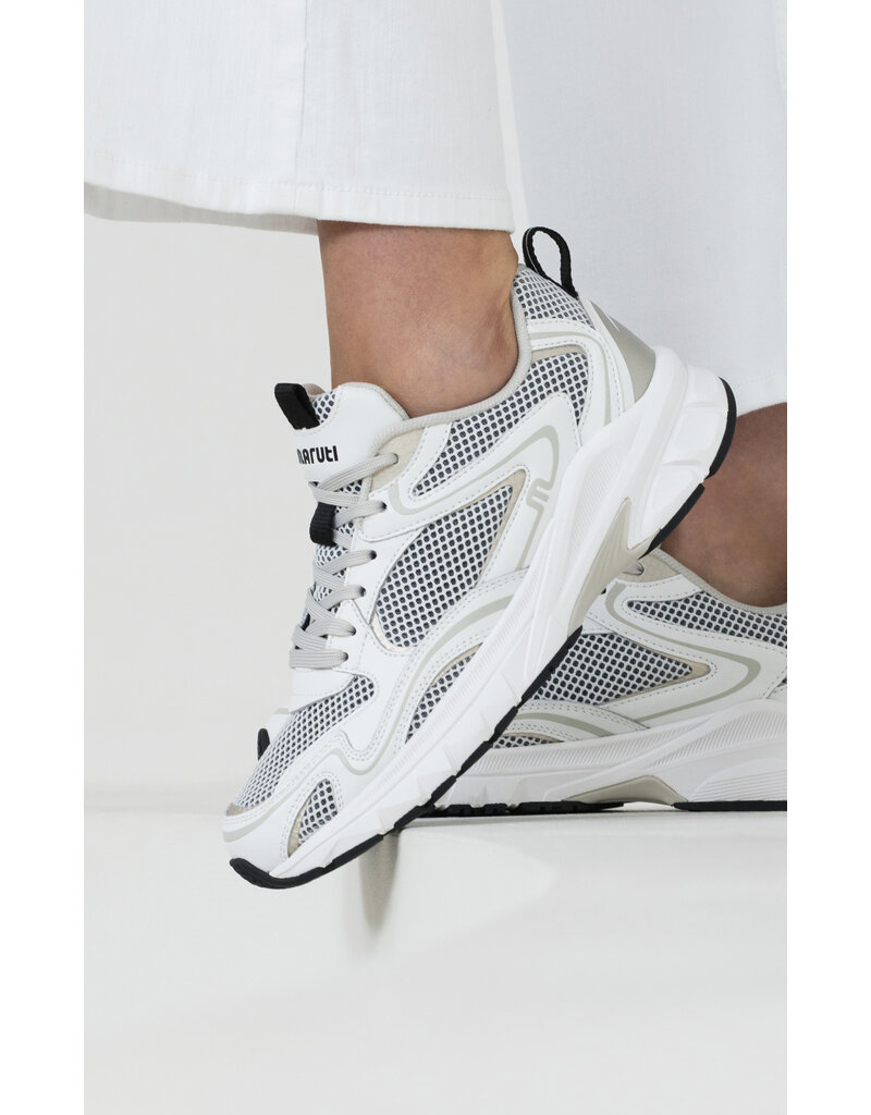 Maruti Maruti Novi Leather Textile - White