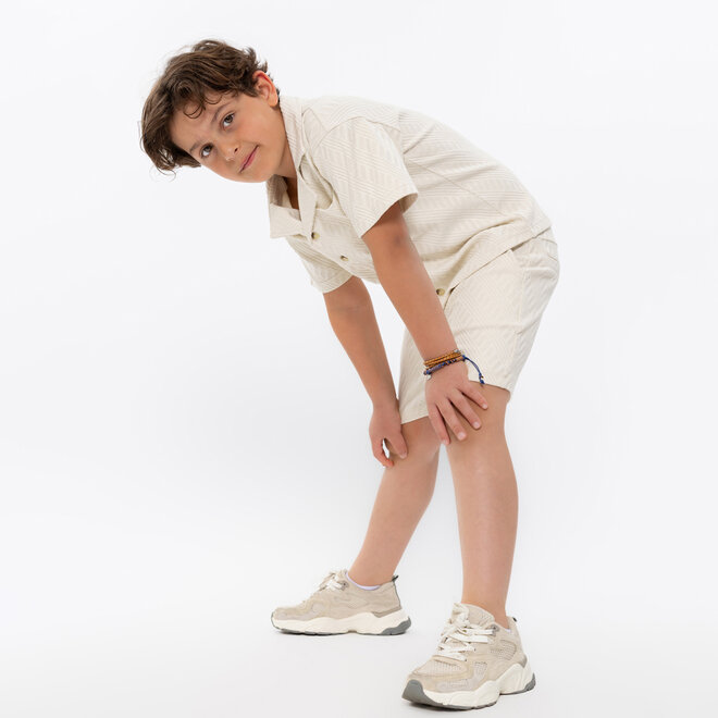 No Way Monday Jungen-Set aus Bluse und Shorts in Off-White