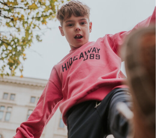 Sweatshirt