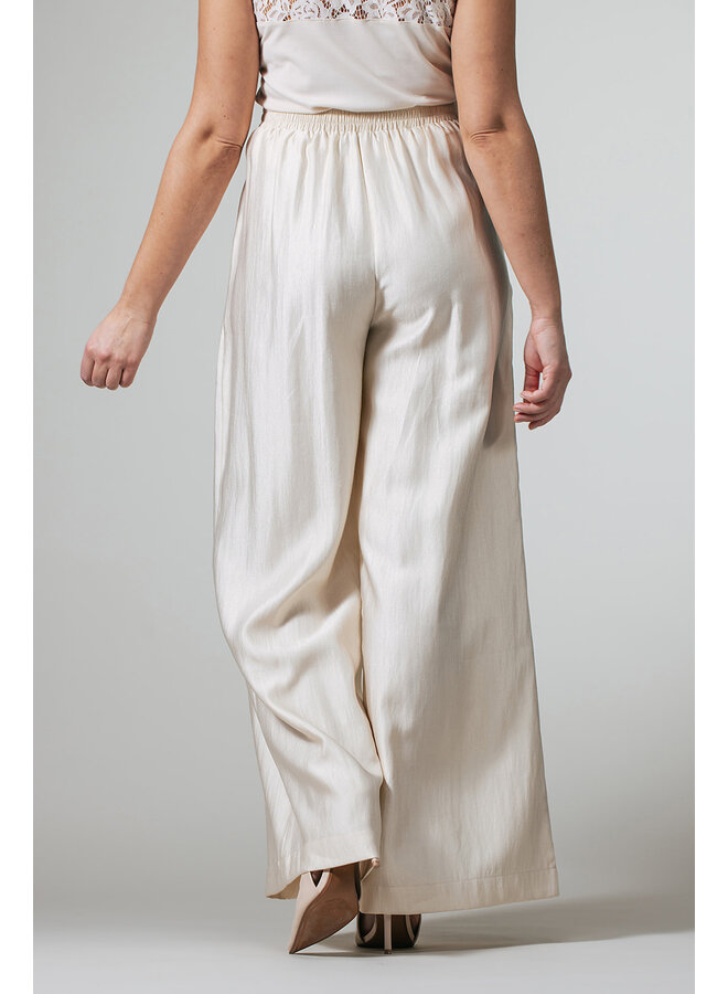 Label Dot Broek Ivoor Remilia