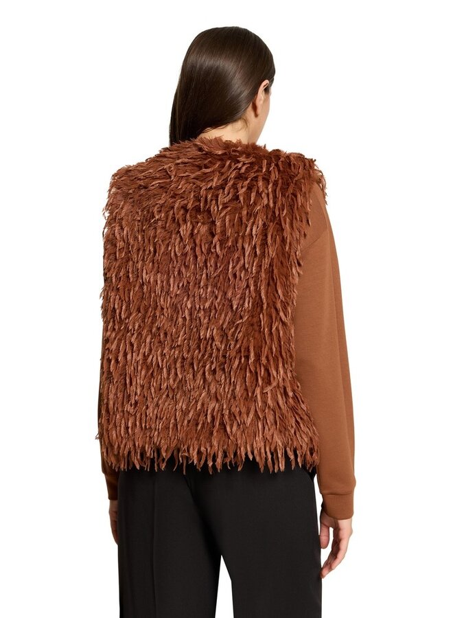 Betty & Co Fluffy Bodywarmer Bruin 4533-3036