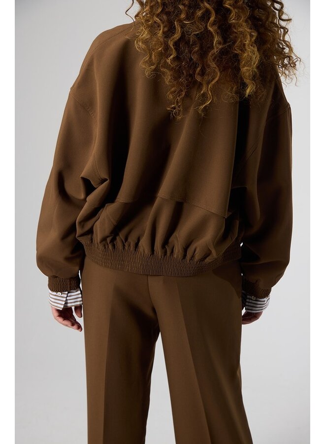Label Dot Jasje Bruin Louelle