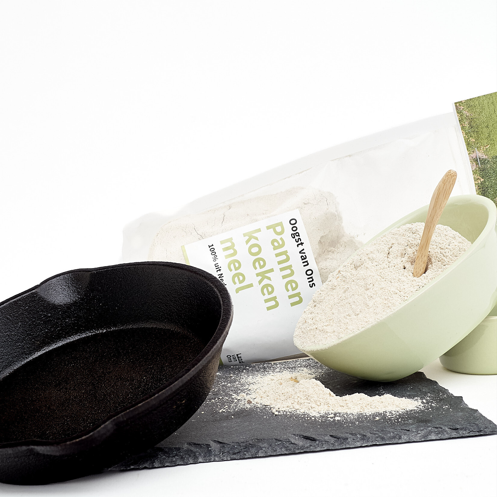 Pannenkoekenmeel volkoren tarwe, spelt, rogge, haver en boekweit steengemalen