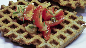 Boekweitwafels met tomatensalsa, geitenkaas of ...