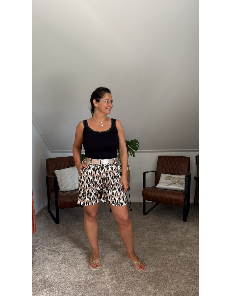 DANA FLOREA Short Elin
