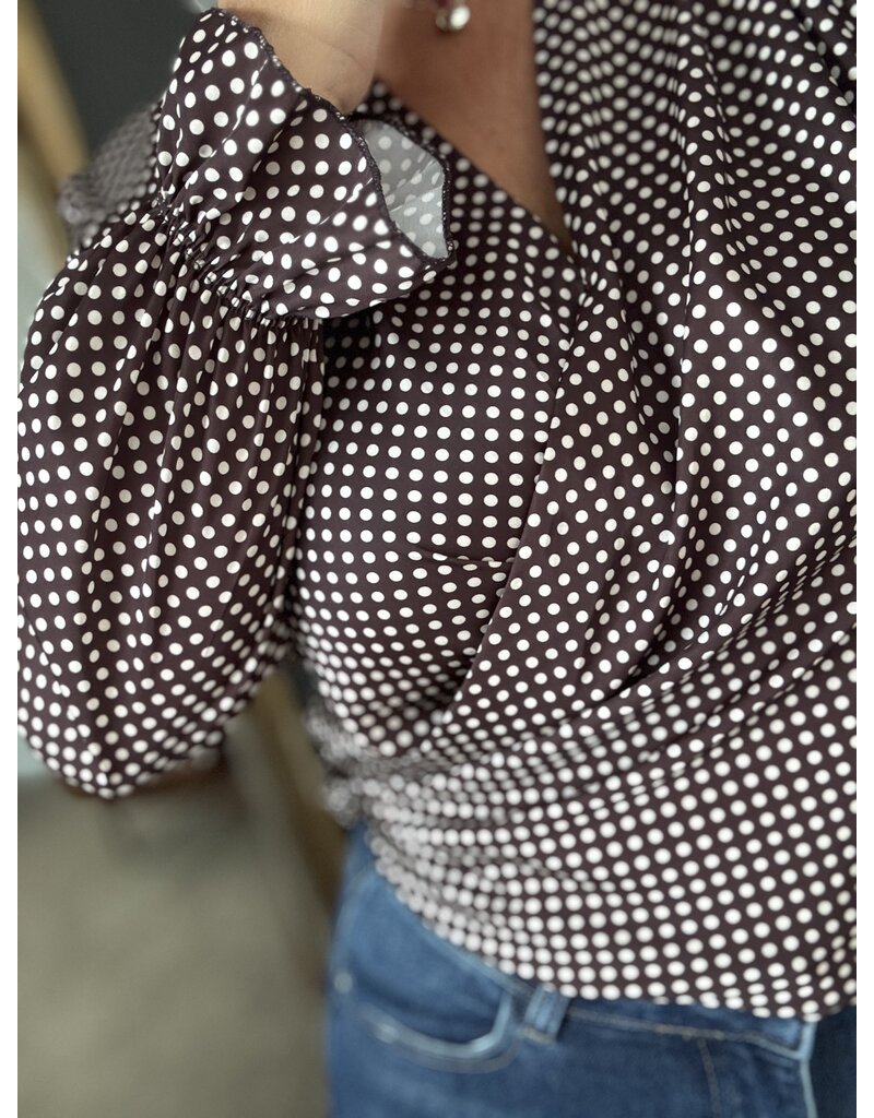 DANA FLOREA Top Dots Bruin