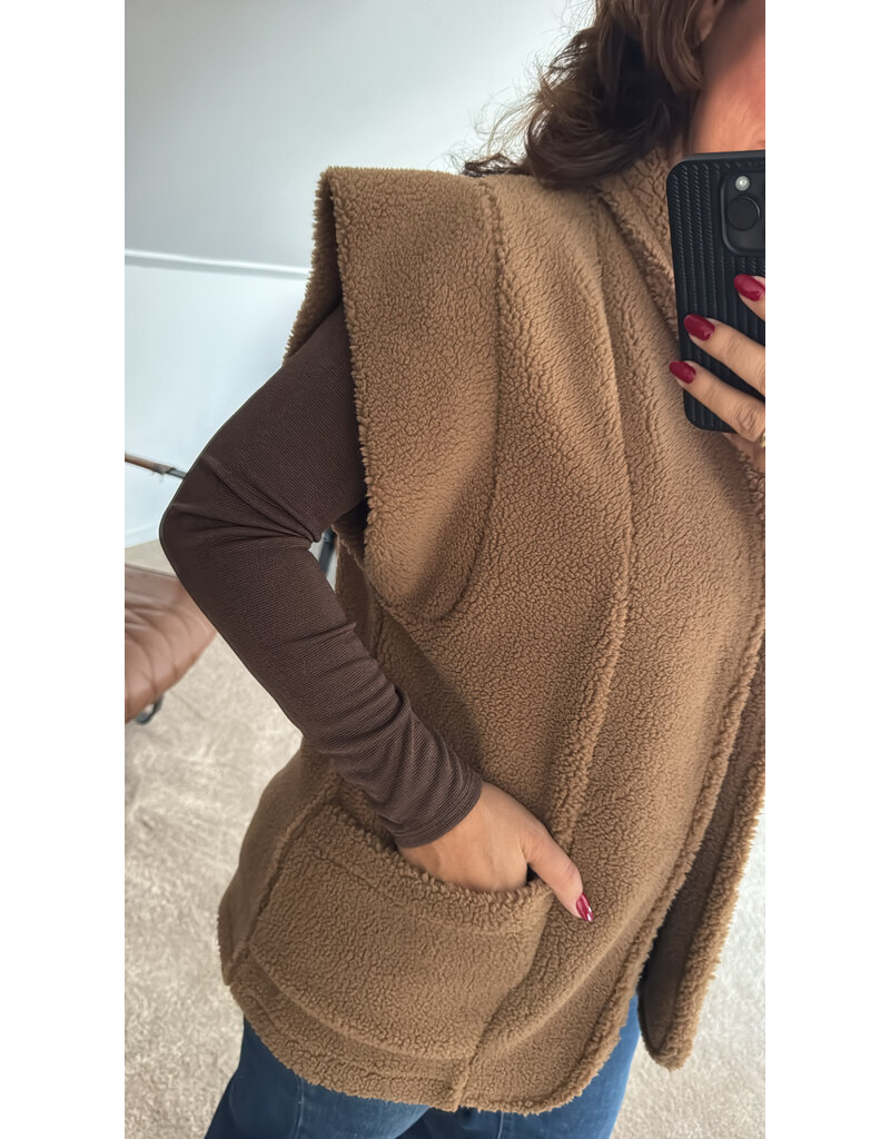 DANA FLOREA Top Lizzy Bruin