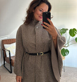 DANA FLOREA Cape/Vest Lara Taupe