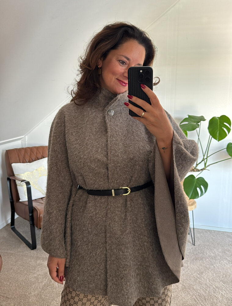 DANA FLOREA Cape/Vest Lara Taupe