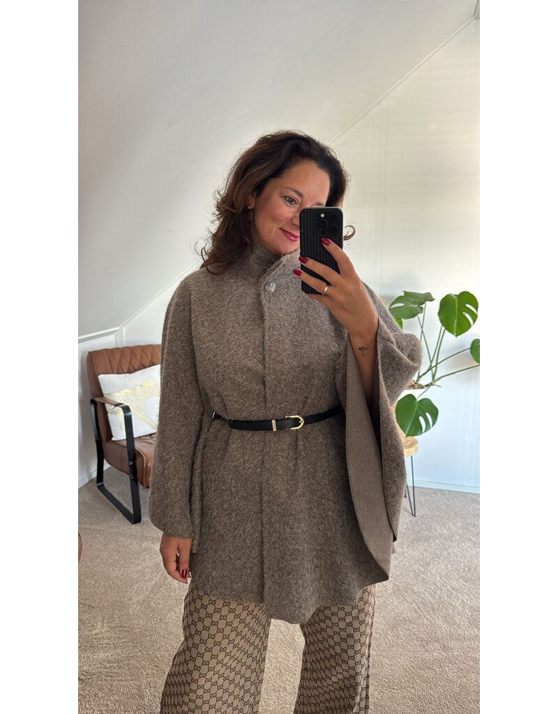 DANA FLOREA Cape/Vest Lara Taupe