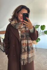 DANA FLOREA Sjaal Clarise Bruin