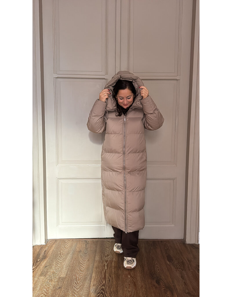 DANA FLOREA Winterjas Gewatteerd Taupe