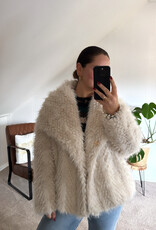 DANA FLOREA Faux Fur Jas Noa