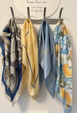 DANA FLOREA Zijdezachte sjaaltje vierkant Evi