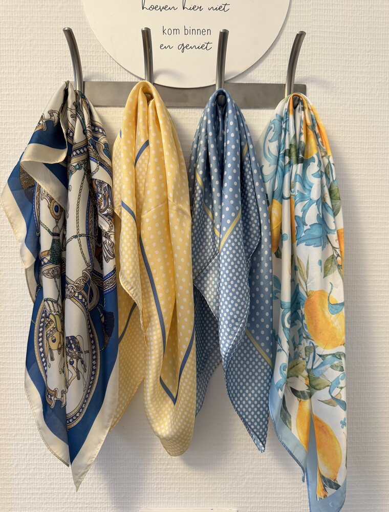 DANA FLOREA Zijdezachte sjaaltje vierkant Kate Geel