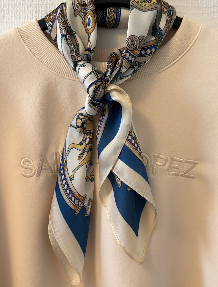 DANA FLOREA Zijdezachte sjaaltje vierkant Amber