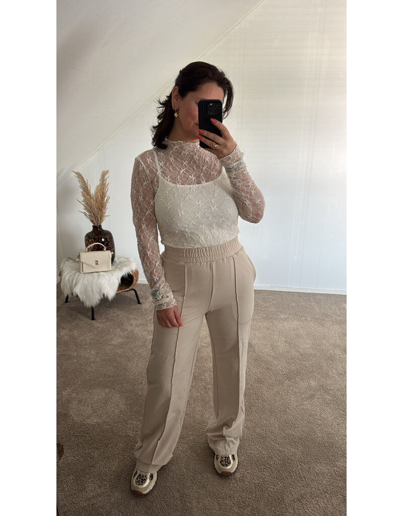 DANA FLOREA Wide Leg Jogger Ecru