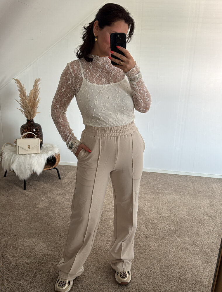 DANA FLOREA Wide Leg Jogger Ecru